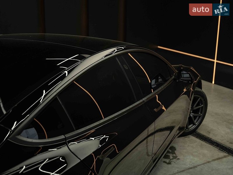 Седан Tesla Model 3 2019 в Чернівцях фото 6 Седан Tesla Model 3 2019 в Чернівцях