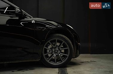 Седан Tesla Model 3 2019 в Чернівцях фото 7 Седан Tesla Model 3 2019 в Чернівцях