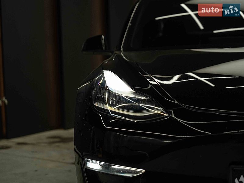Седан Tesla Model 3 2019 в Чернівцях фото 9 Седан Tesla Model 3 2019 в Чернівцях