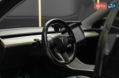 Седан Tesla Model 3 2019 в Чернівцях фото 20 Седан Tesla Model 3 2019 в Чернівцях