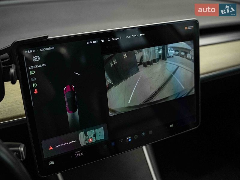 Седан Tesla Model 3 2019 в Черновцах