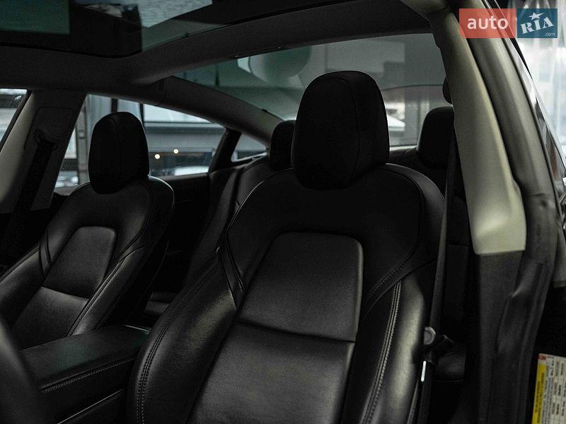 Седан Tesla Model 3 2019 в Чернівцях фото 33 Седан Tesla Model 3 2019 в Чернівцях