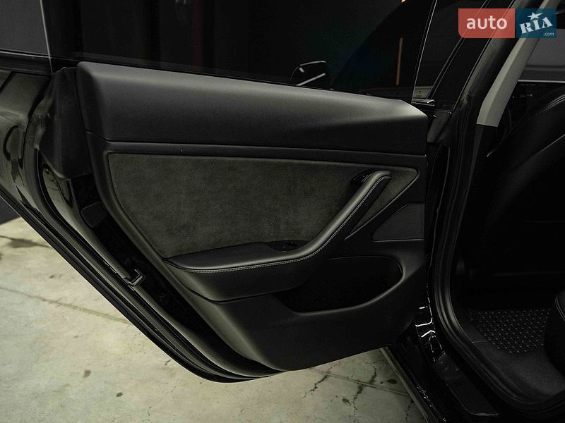 Седан Tesla Model 3 2019 в Чернівцях фото 38 Седан Tesla Model 3 2019 в Чернівцях