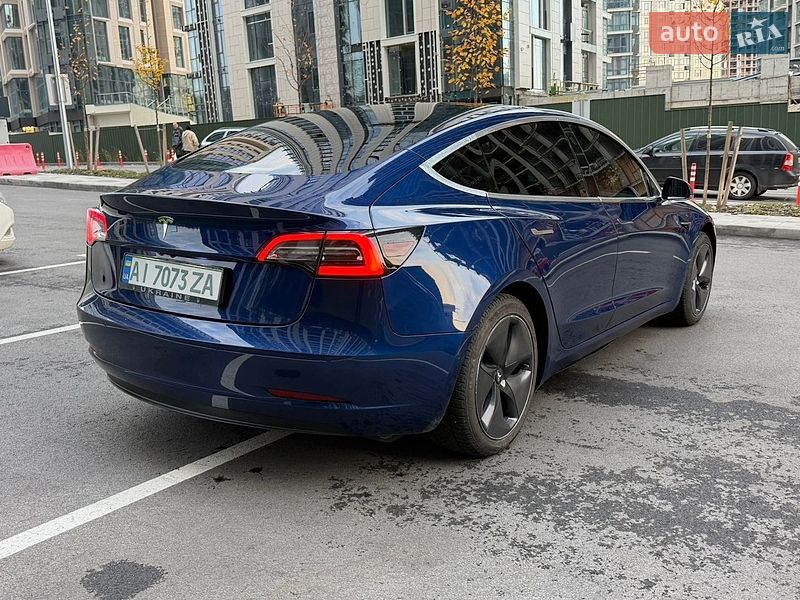Седан Tesla Model 3 2019 в Киеве фото 4 Седан Tesla Model 3 2019 в Киеве
