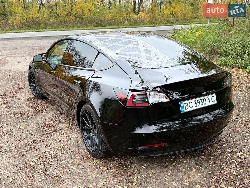 Седан Tesla Model 3 2019 в Рудки
