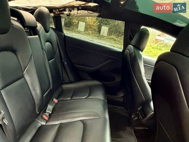 Седан Tesla Model 3 2019 в Рудки