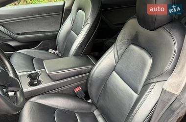 Седан Tesla Model 3 2019 в Рудки