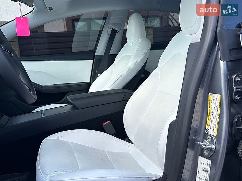 Седан Tesla Model 3 2024 в Звягелі фото 41 Седан Tesla Model 3 2024 в Звягелі