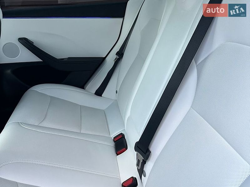 Седан Tesla Model 3 2024 в Звягелі фото 58 Седан Tesla Model 3 2024 в Звягелі