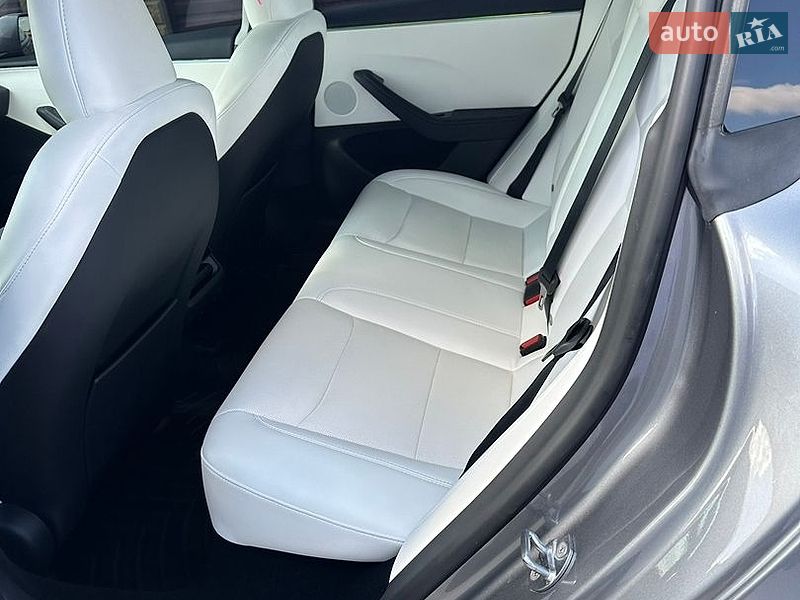 Седан Tesla Model 3 2024 в Звягелі фото 60 Седан Tesla Model 3 2024 в Звягелі