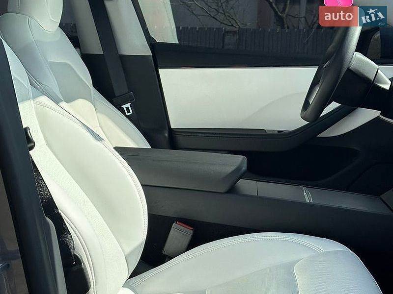 Седан Tesla Model 3 2024 в Звягелі фото 68 Седан Tesla Model 3 2024 в Звягелі