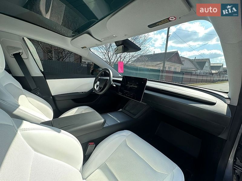 Седан Tesla Model 3 2024 в Звягелі фото 73 Седан Tesla Model 3 2024 в Звягелі