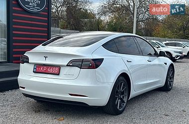 Седан Tesla Model 3 2022 в Білій Церкві