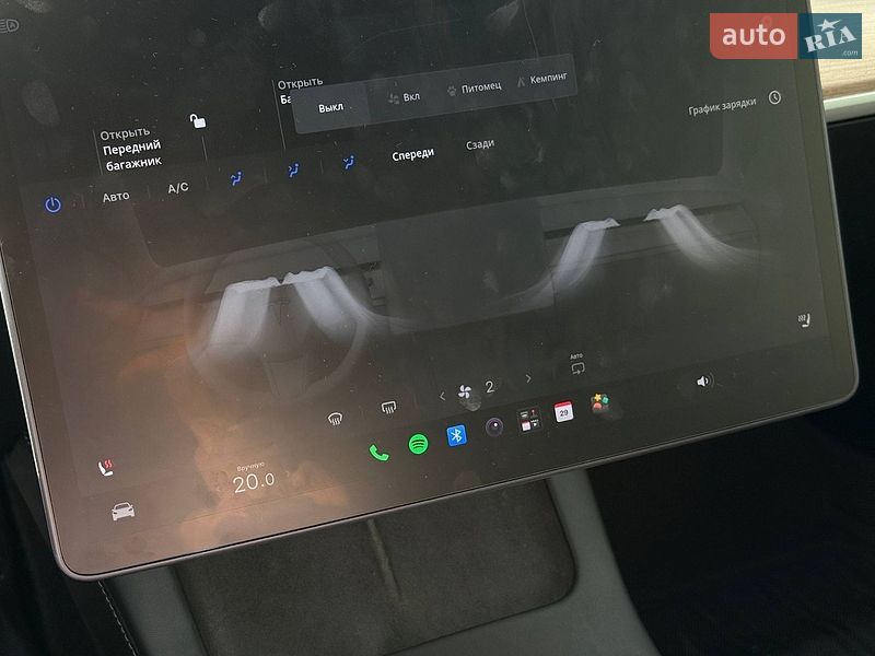 Седан Tesla Model 3 2020 в Рівному