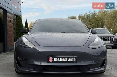 Седан Tesla Model 3 2020 в Рівному