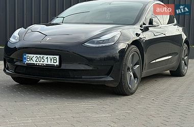 Седан Tesla Model 3 2019 в Дубно