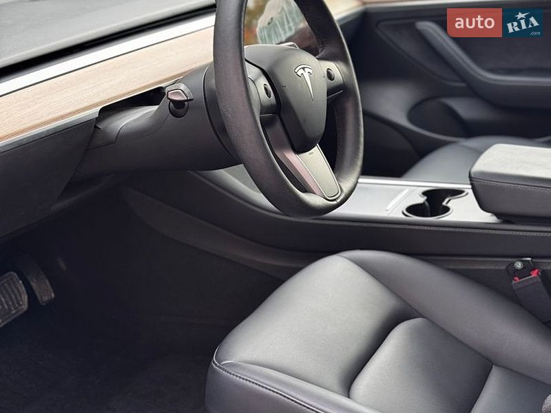 Седан Tesla Model 3 2023 в Тернополі фото 26 Седан Tesla Model 3 2023 в Тернополі