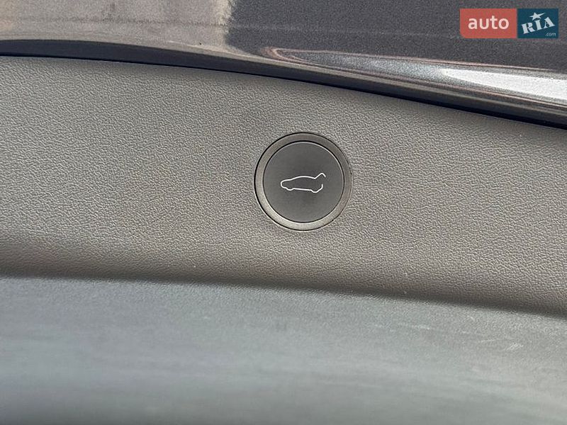 Седан Tesla Model 3 2023 в Тернополі фото 47 Седан Tesla Model 3 2023 в Тернополі