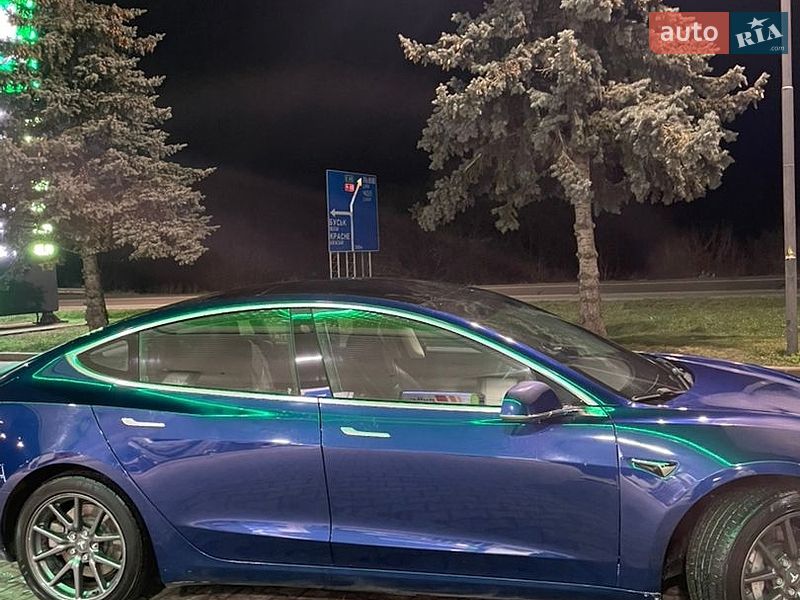 Седан Tesla Model 3 2019 в Львові фото 5 Седан Tesla Model 3 2019 в Львові