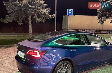 Седан Tesla Model 3 2019 в Львові фото 8 Седан Tesla Model 3 2019 в Львові