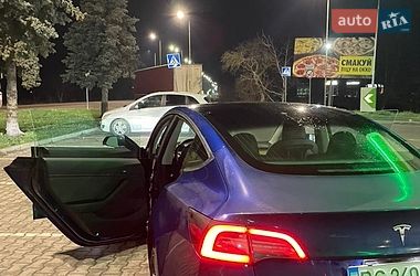 Седан Tesla Model 3 2019 в Львові фото 22 Седан Tesla Model 3 2019 в Львові