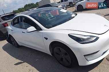 Седан Tesla Model 3 2022 в Львове