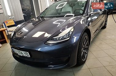 Седан Tesla Model 3 2019 в Тернополе