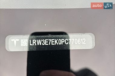 Седан Tesla Model 3 2023 в Днепре