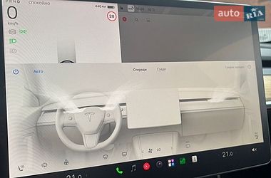 Седан Tesla Model 3 2023 в Днепре