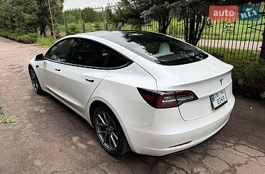 Седан Tesla Model 3 2021 в Нежине