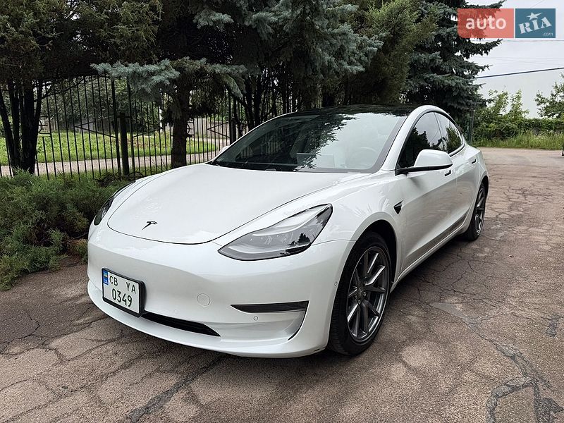 Седан Tesla Model 3 2021 в Нежине