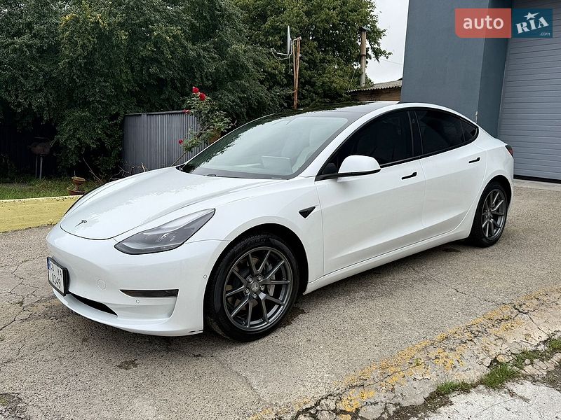 Седан Tesla Model 3 2021 в Нежине
