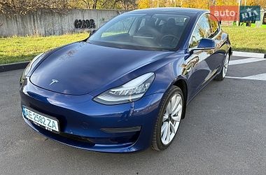 Седан Tesla Model 3 2020 в Харькове
