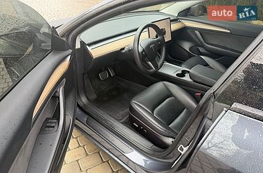 Седан Tesla Model 3 2022 в Львове