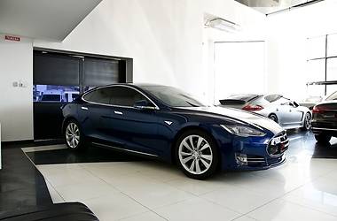 Седан Tesla Model S 2015 в Одессе