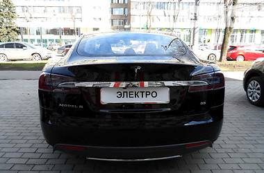 Седан Tesla Model S 2014 в Харькове