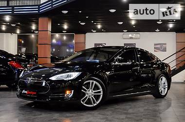 Седан Tesla Model S 2013 в Одессе