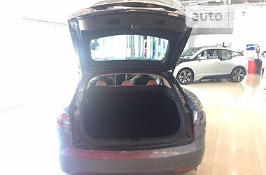 Седан Tesla Model S 2013 в Харькове