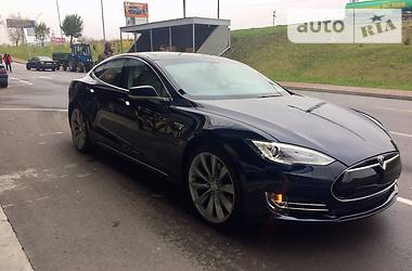 Лифтбек Tesla Model S 2013 в Киеве