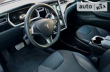 Лифтбек Tesla Model S 2014 в Киеве