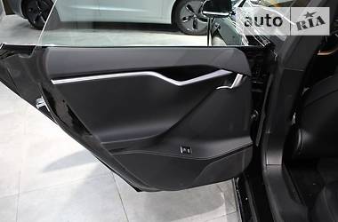 Лифтбек Tesla Model S 2018 в 