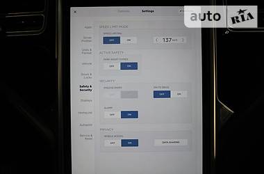 Лифтбек Tesla Model S 2018 в 