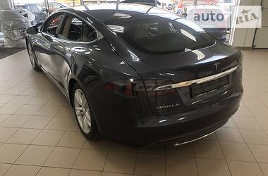 Седан Tesla Model S 2015 в Запорожье