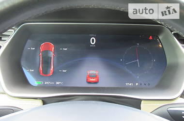 Родстер Tesla Model S 2015 в Киеве