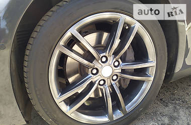 Хэтчбек Tesla Model S 2015 в 