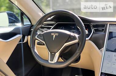 Лифтбек Tesla Model S 2013 в Киеве