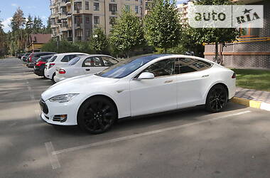 Седан Tesla Model S 2012 в Харькове