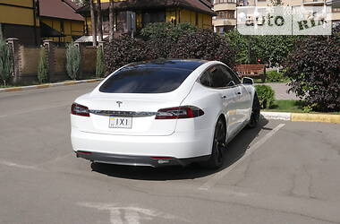 Седан Tesla Model S 2012 в Харькове