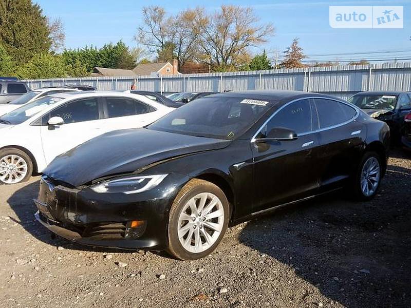 Хетчбек Tesla Model S 2016 в Києві