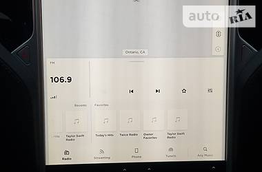 Седан Tesla Model S 2017 в Кривому Розі